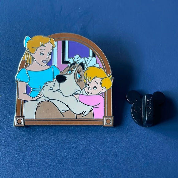 Peter Pan Disney One Family Pin: Wendy, Michael, And Nana, Best - Picture 1 of 2